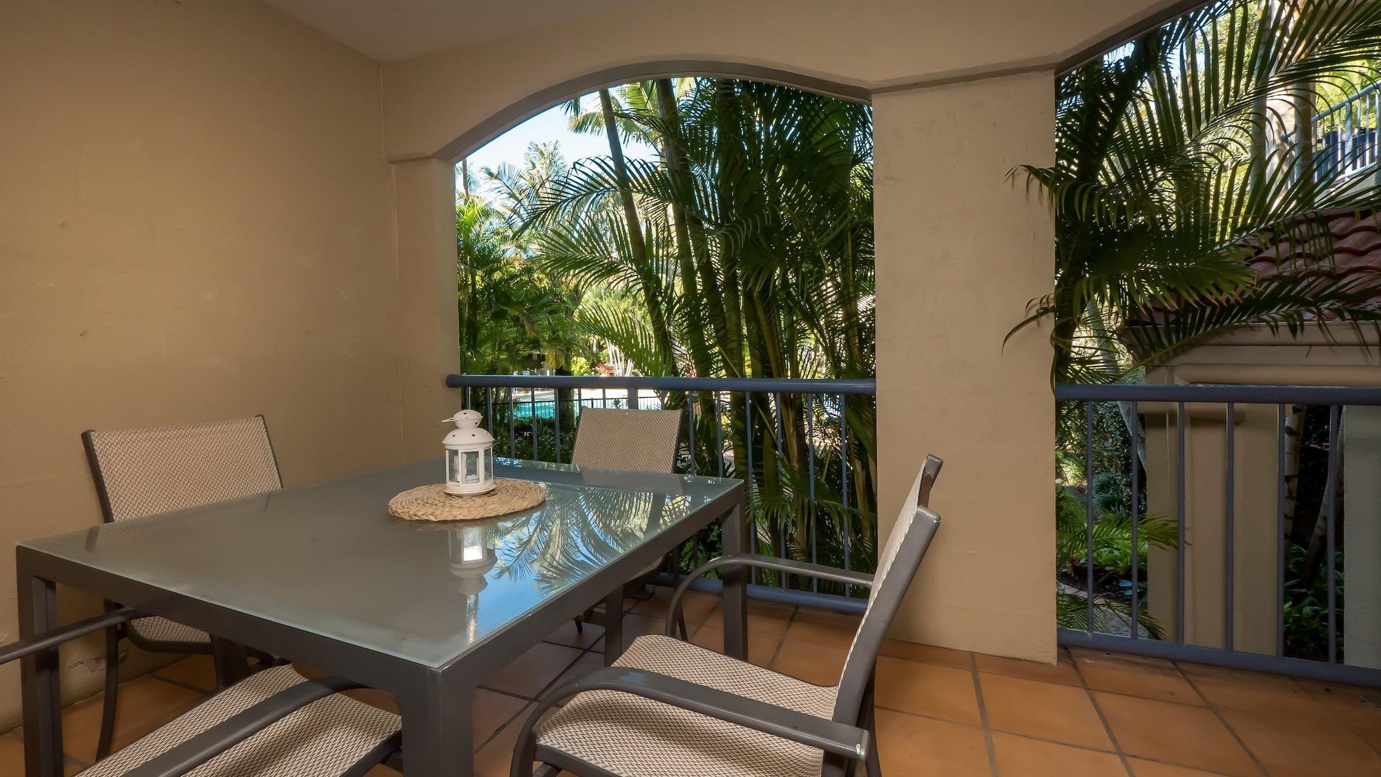 Sanctuary Lake Apartments Gold Coast Exterior photo
