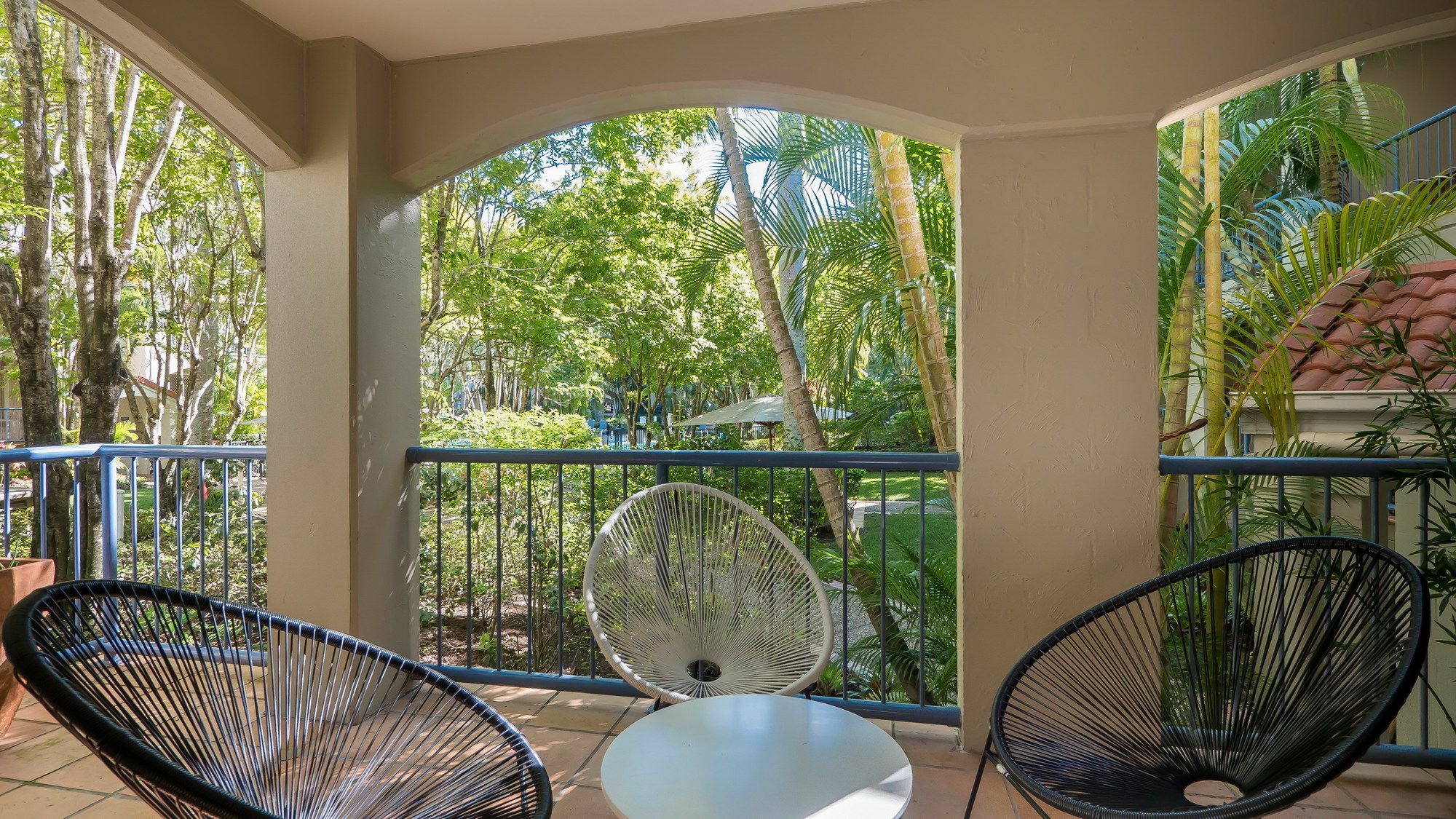 Sanctuary Lake Apartments Gold Coast Exterior photo
